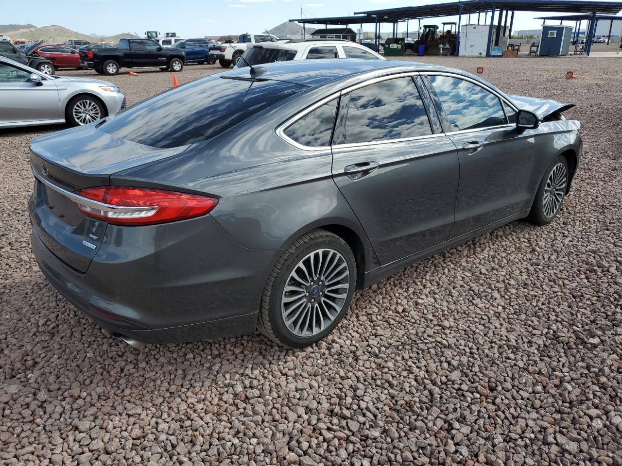 3FA6P0HD1JR257379 2018 Ford Fusion Se