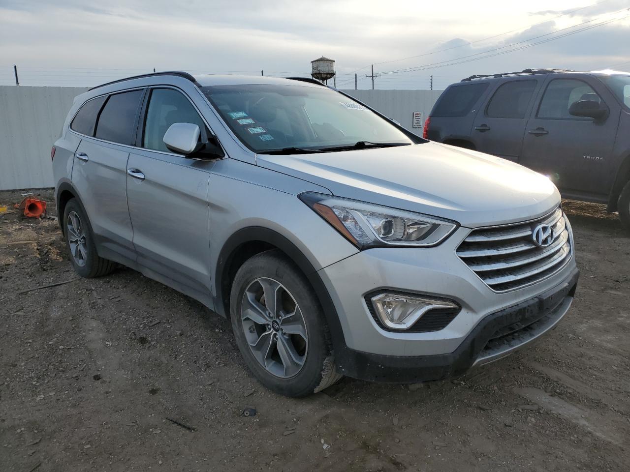 KM8SMDHF2GU143978 2016 Hyundai Santa Fe Se