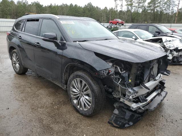 VIN 5TDFZRAH0MS066768 2021 Toyota Highlander, Platinum no.4