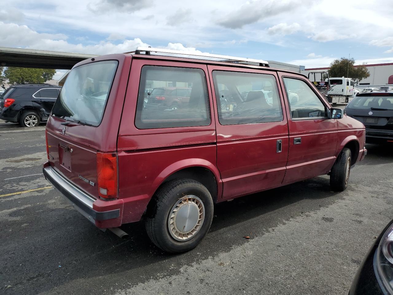 2P4FH4532LR609254 1990 Plymouth Voyager Se 2P4FH4532LR609254 1990 Plymouth Voyager Se
