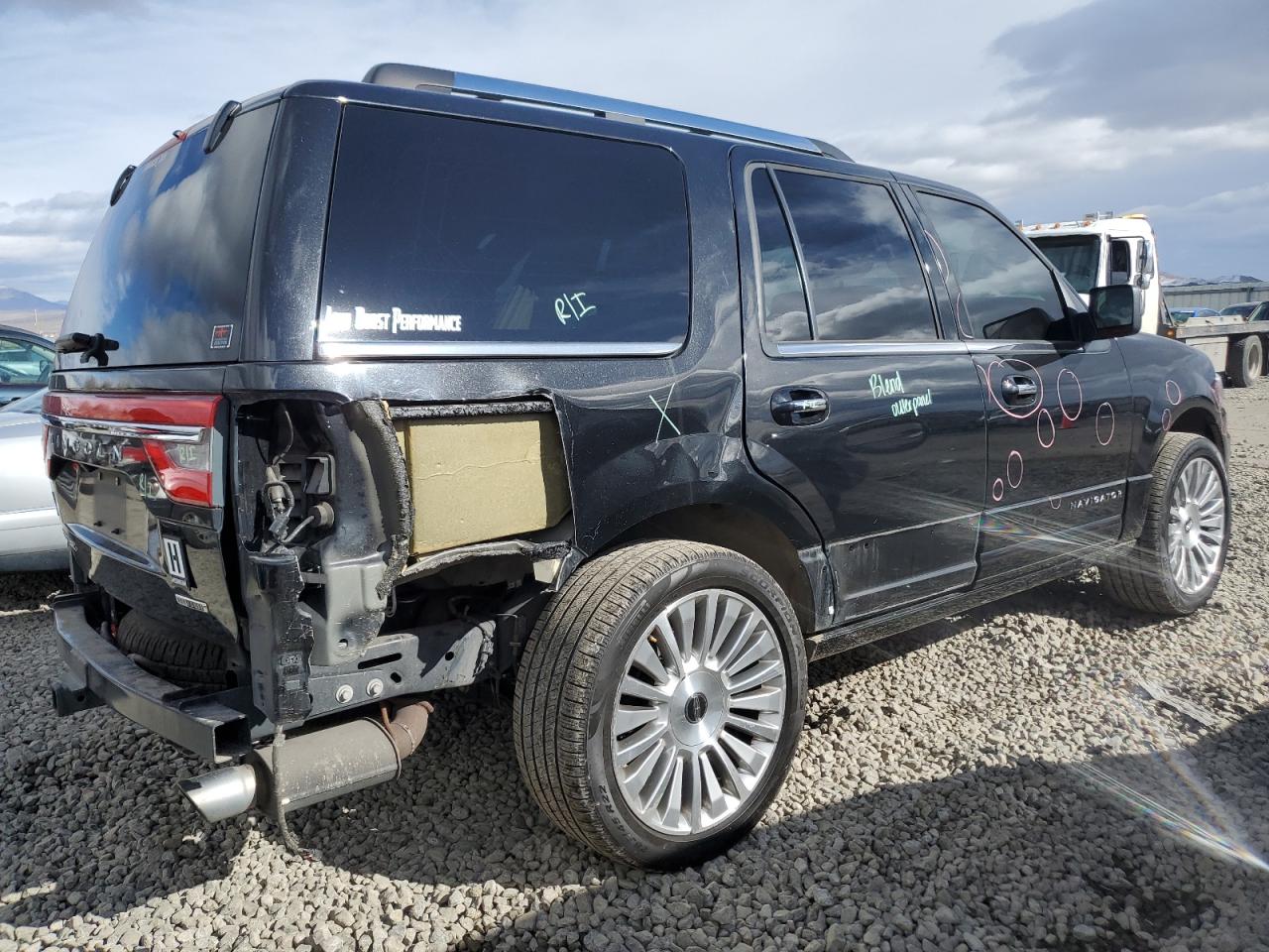 5LMJJ2JT0FEJ08757 2015 Lincoln Navigator