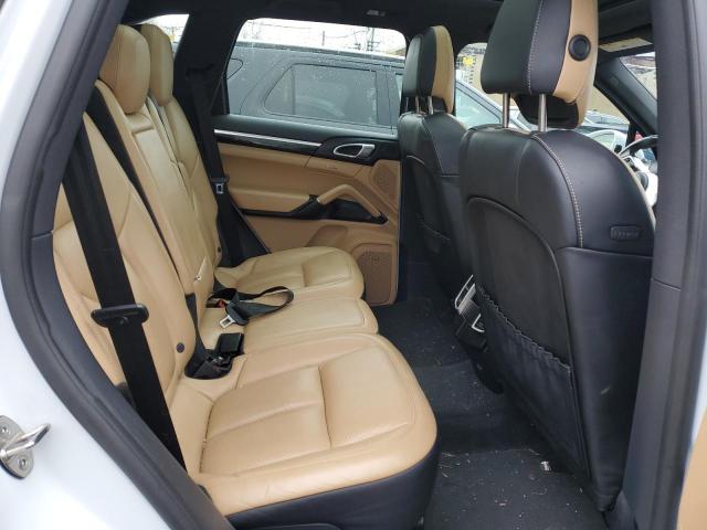 VIN WP1AA2A20JKA05944 2018 Porsche Cayenne no.10