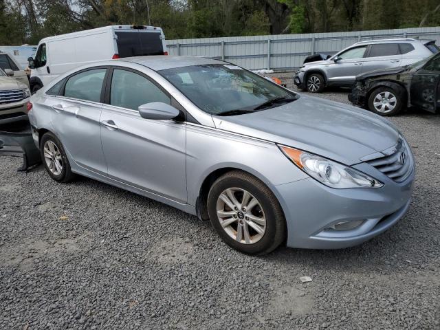 2013 Hyundai Sonata - Image 4