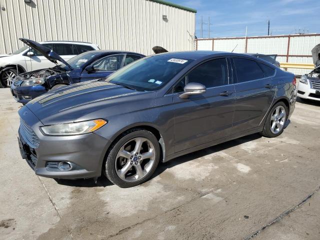 Lot #2407045311 2013 FORD FUSION SE salvage car