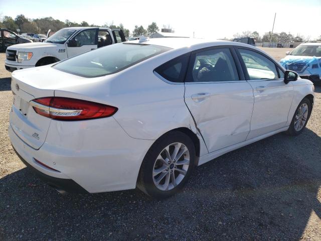 3FA6P0HD9LR202066 Ford Fusion SE 3