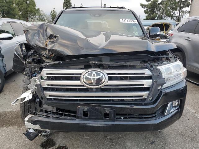 JTMCY7AJ9K4078195 2019 Toyota Land Cruiser Vx-R 2019 Toyota Land Cruiser Vx-R VIN: JTMCY7AJ9K4078195 Lot: 44787934
