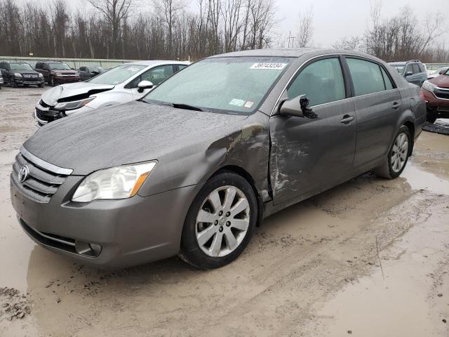 2005 Toyota Avalon XL