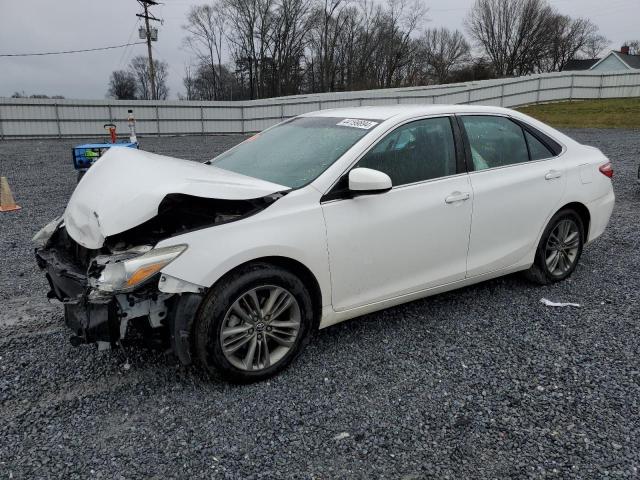 Lot #2480899106 2015 TOYOTA CAMRY LE salvage car