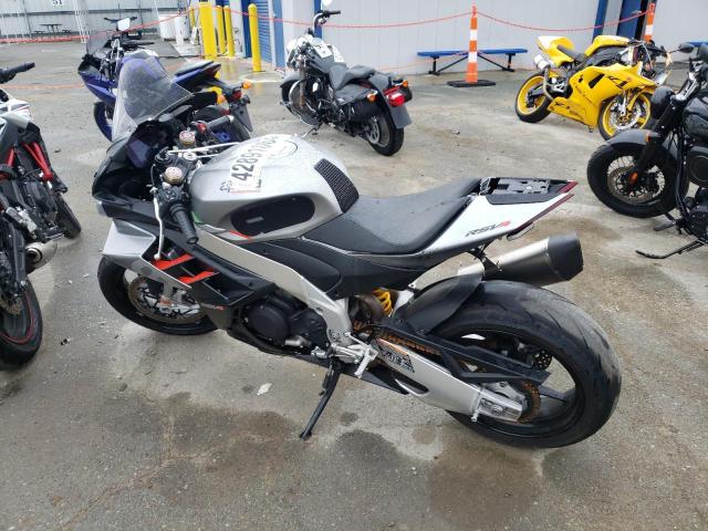 2021 APRILIA RSV4 1100 ZD4KYUA0XMS000061