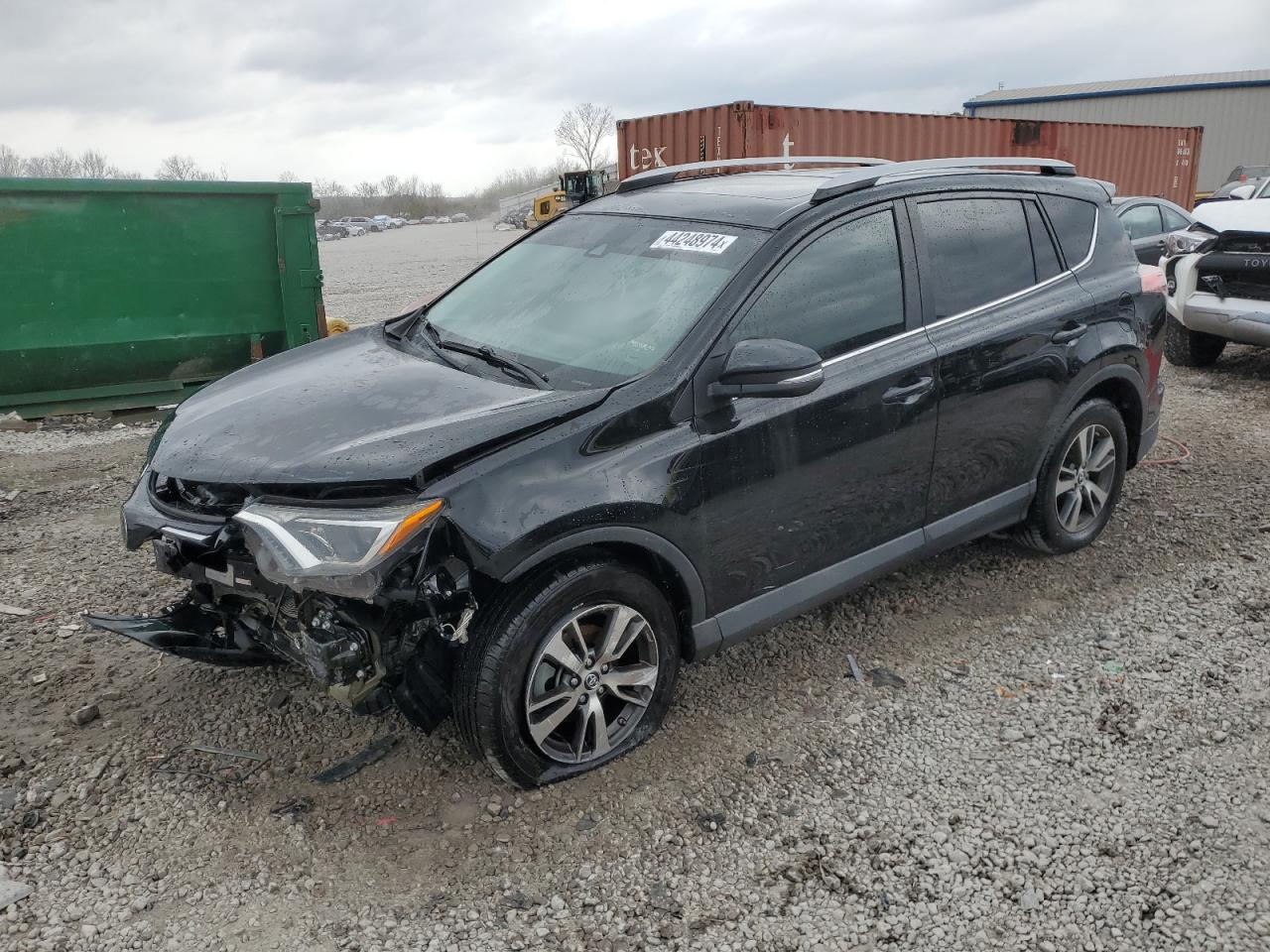 2T3WFREV9HW392047 2017 Toyota Rav4 Xle