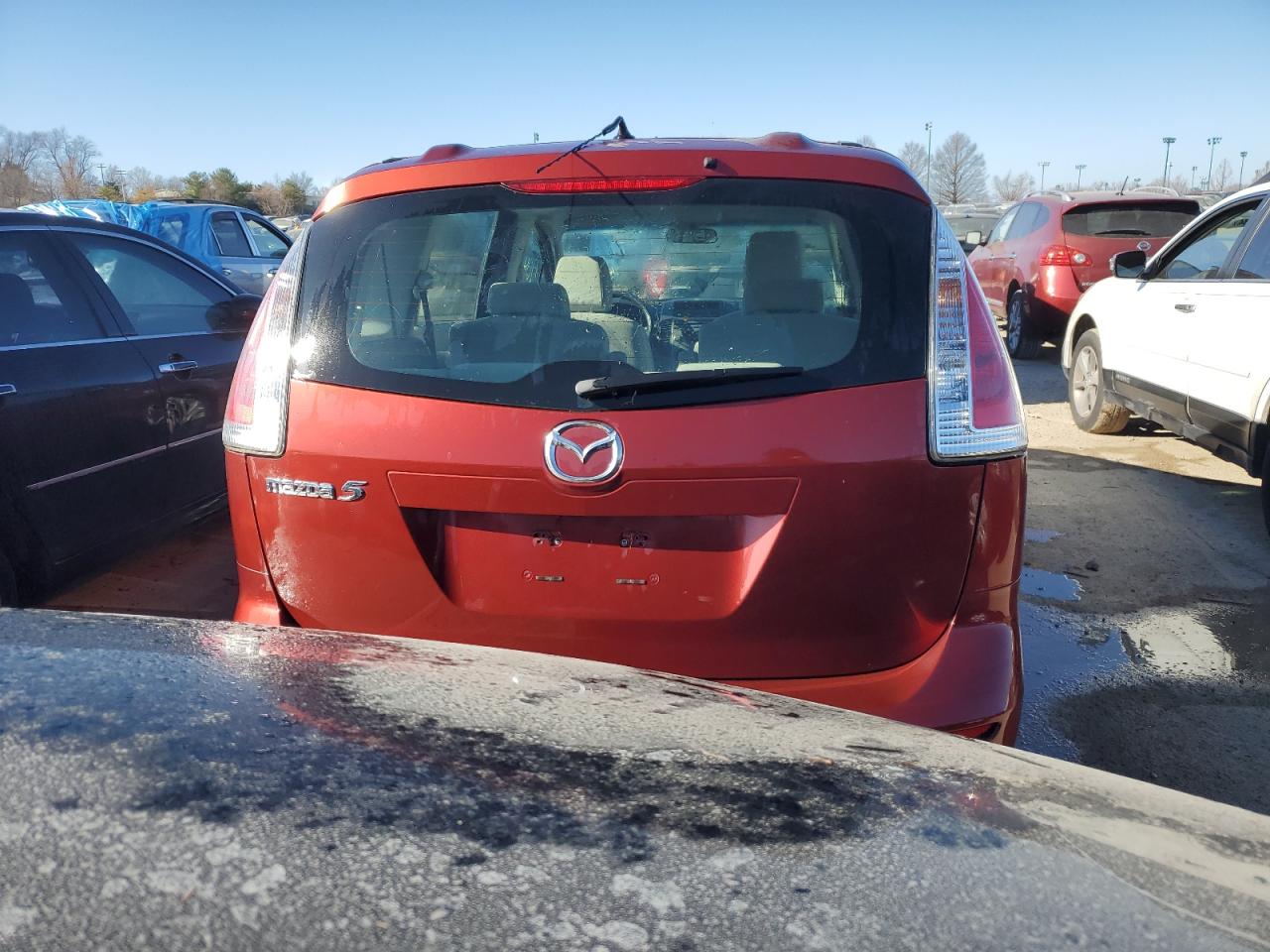 JM1CR293990354785 2009 Mazda 5