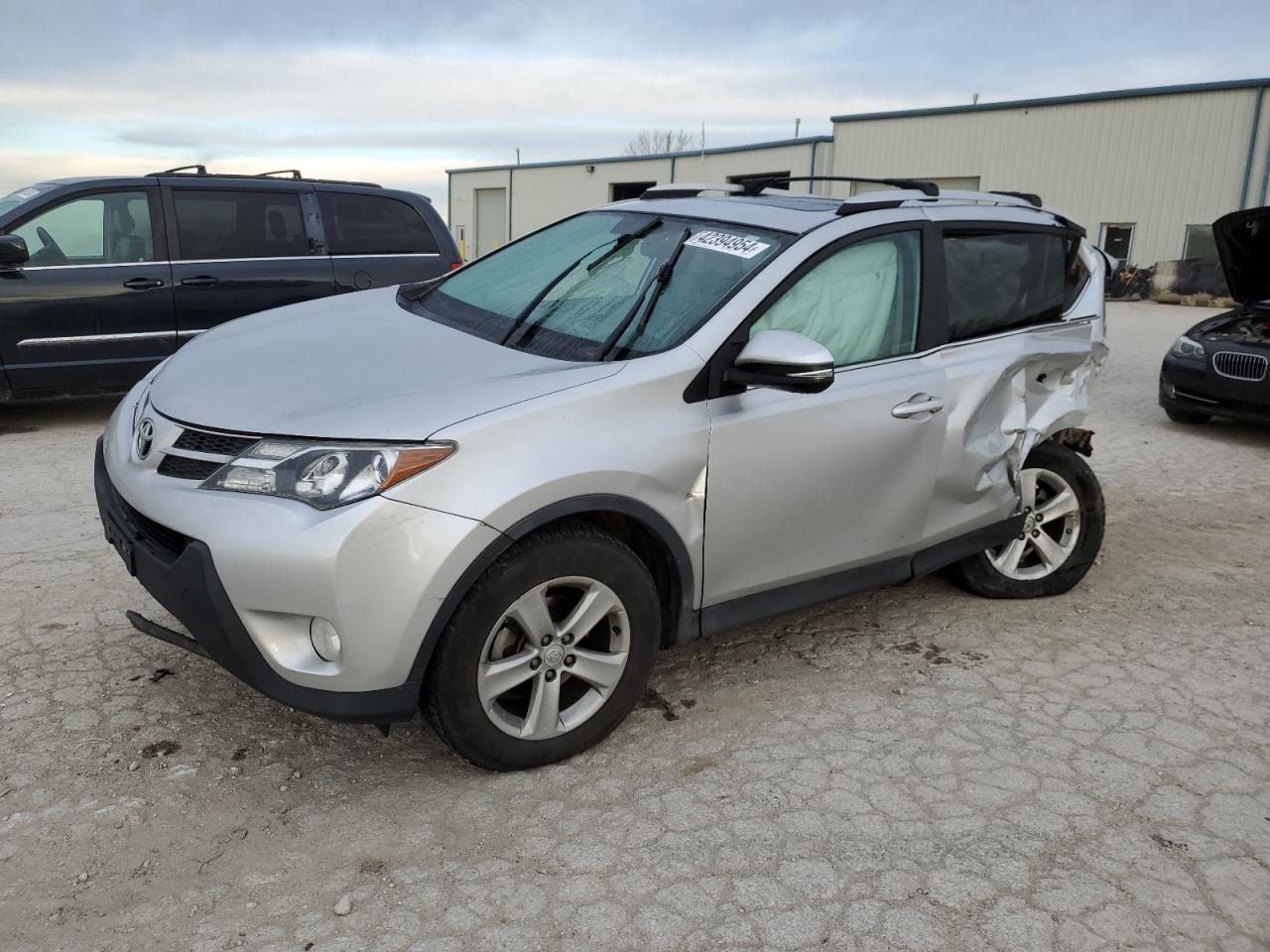 TOYOTA RAV4 XLE