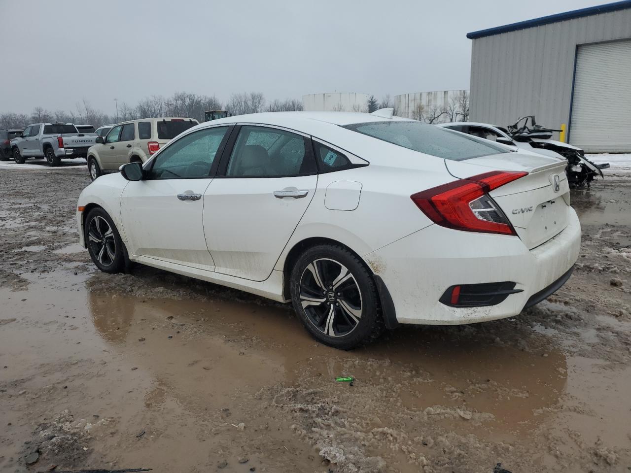 2016 Honda Civic Touring vin: 19XFC1F96GE018811