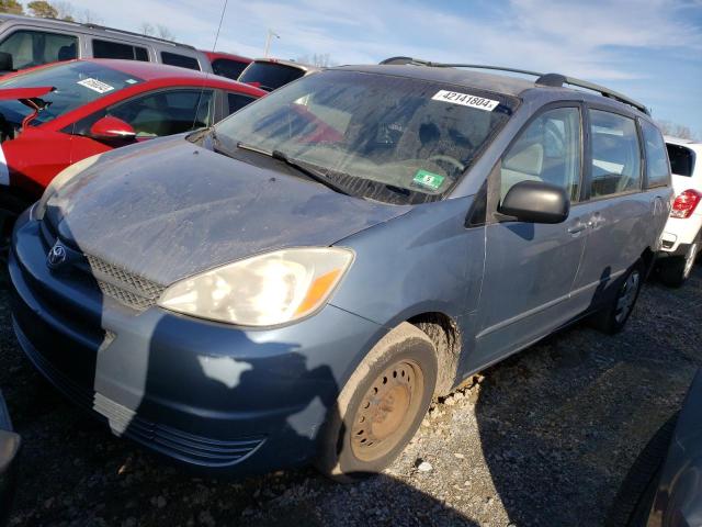 2004 Toyota Sienna CE