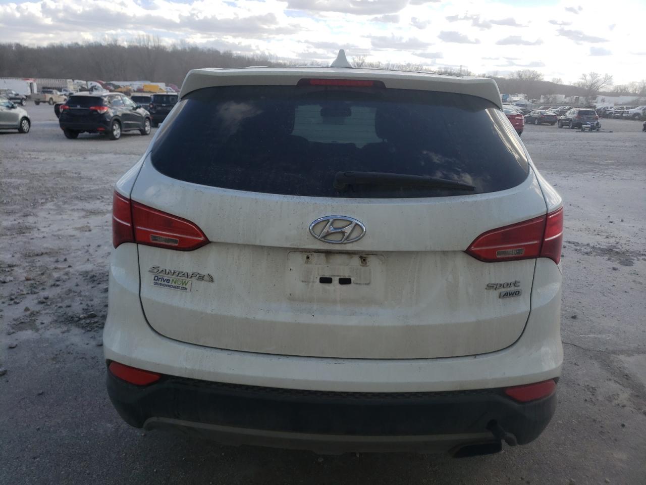 2016 Hyundai Santa Fe Sport vin: 5XYZTDLB7GG330306