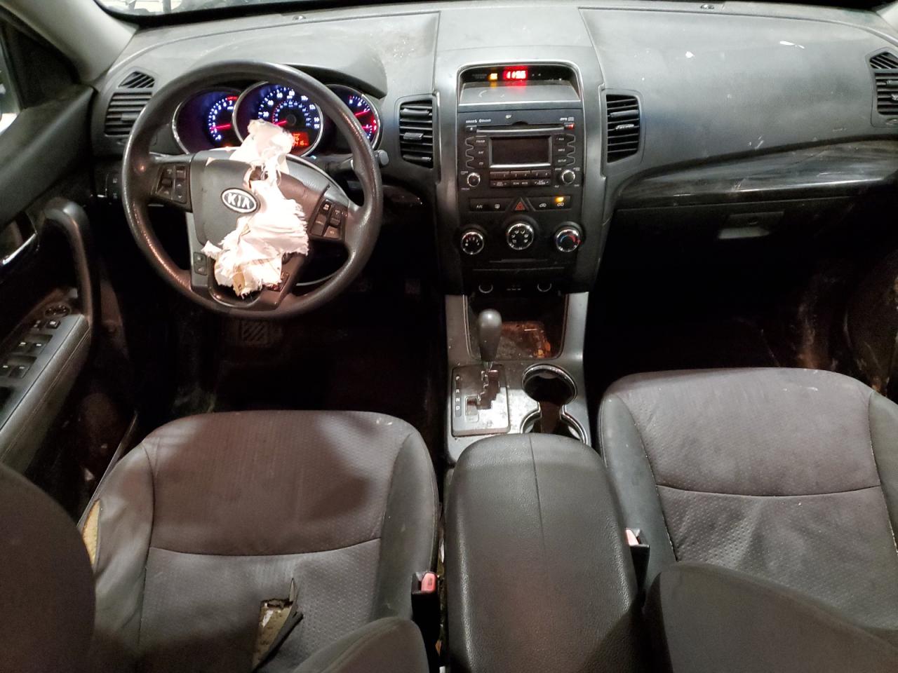 5XYKTDA28CG272348 2012 Kia Sorento Base