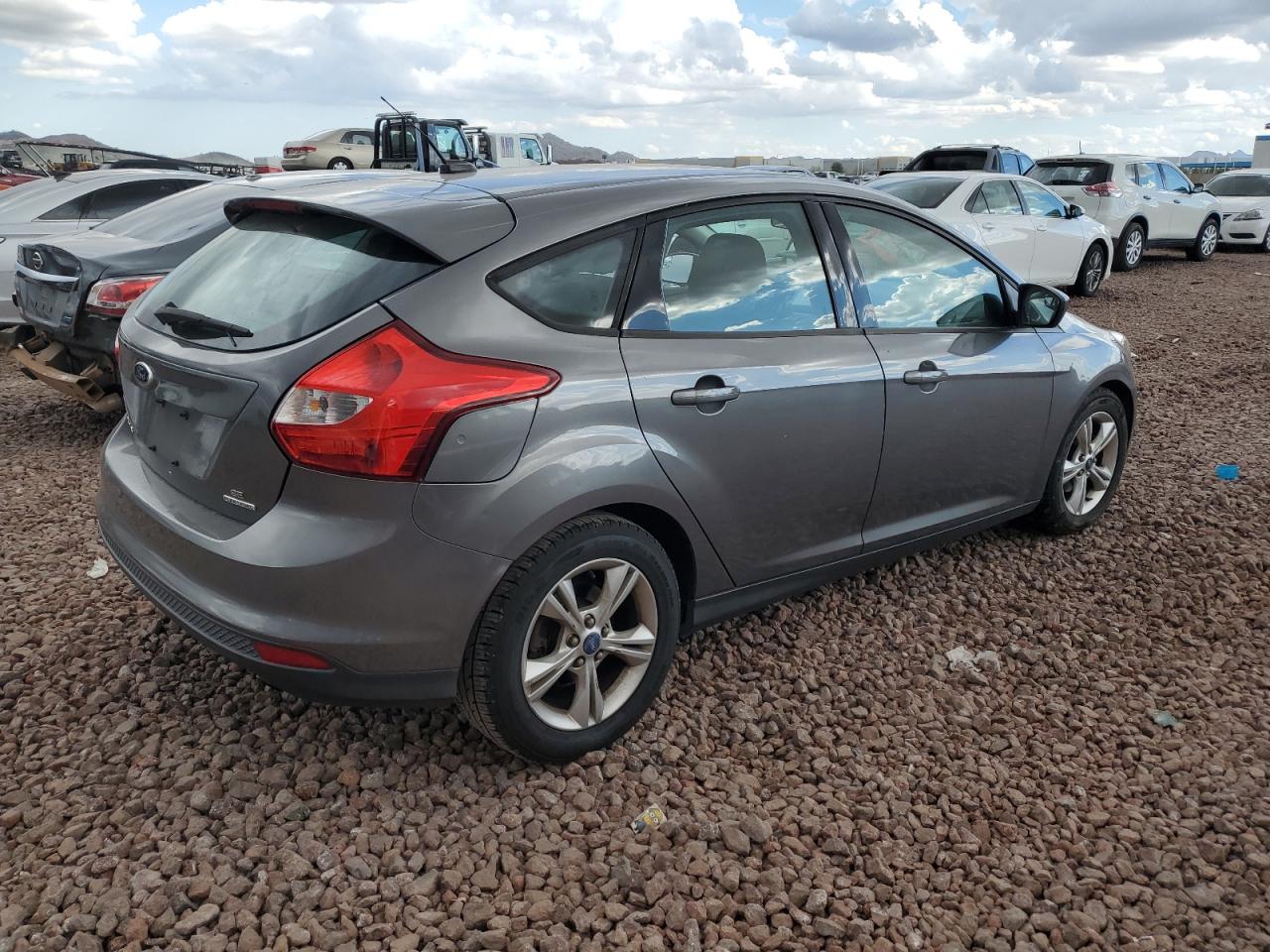 1FAHP3K2XCL400445 2012 Ford Focus Se