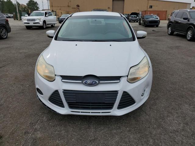 2014 Ford Focus Se VIN: 1FADP3F29EL214018 Lot: 43681404