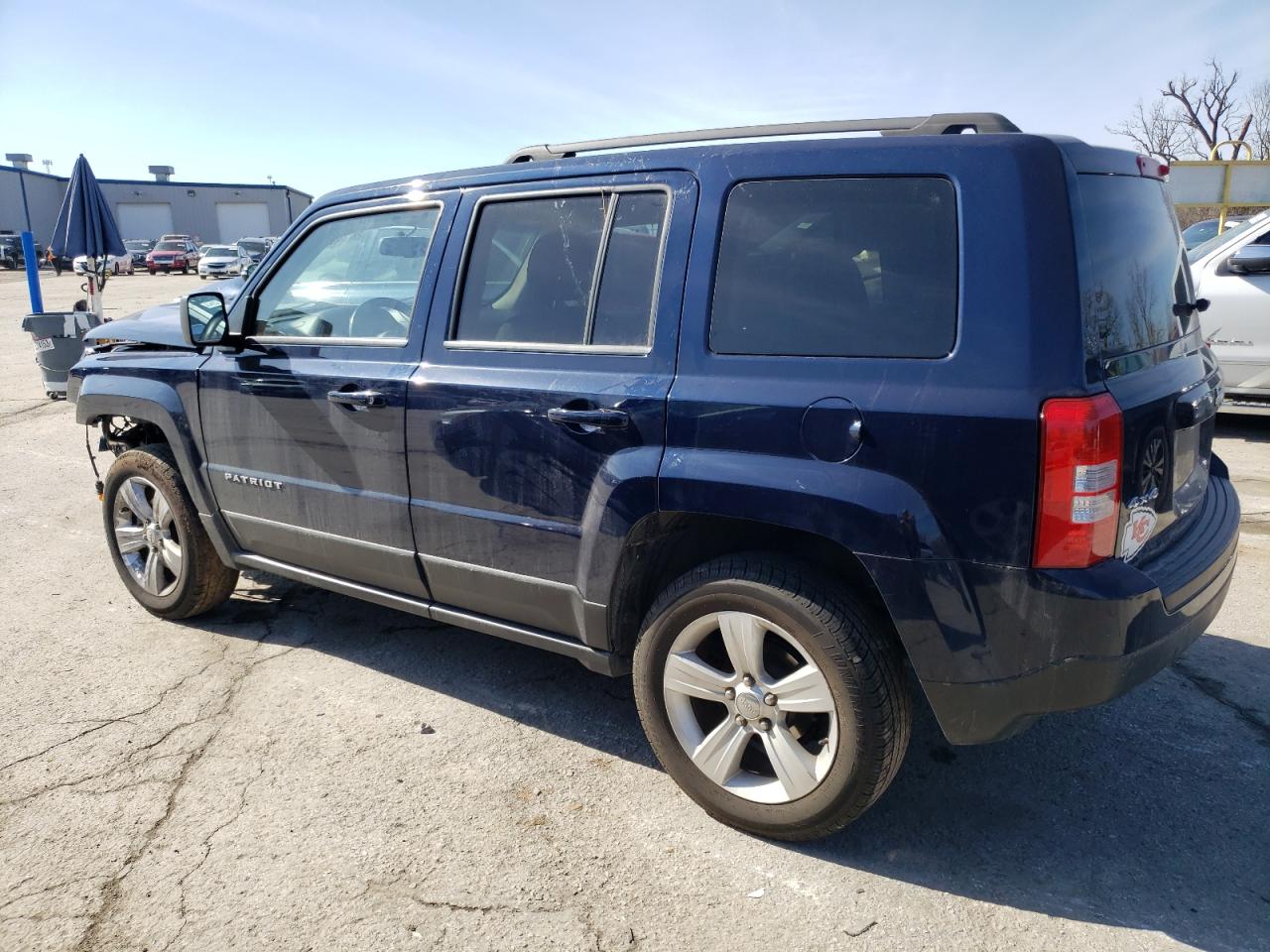 2012 Jeep Patriot Latitude vin: 1C4NJRFB7CD633799