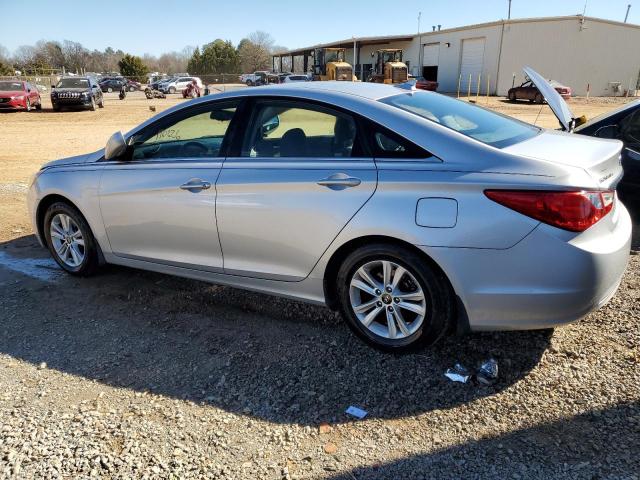 2012 Hyundai Sonata - Image 2
