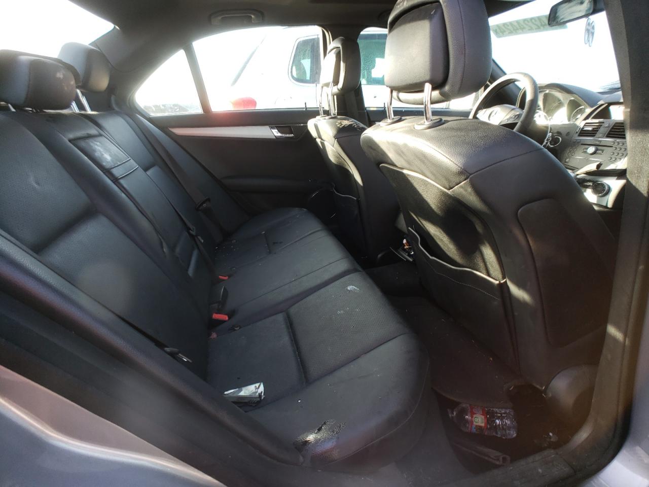 WDDGF5EB2AR094907 2010 Mercedes-Benz C 300