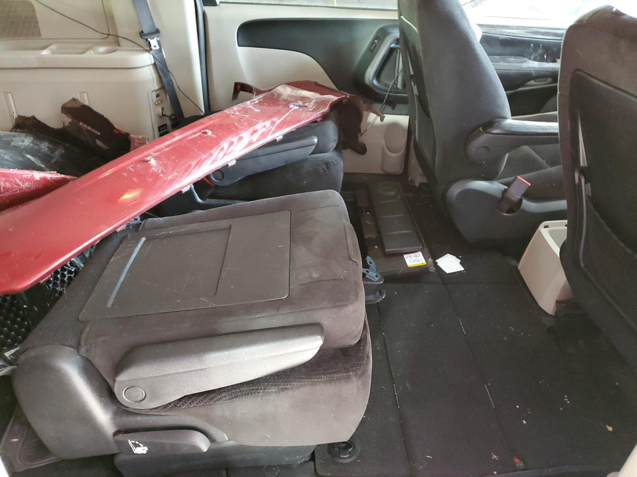 2C4RDGBG7ER410483 2014 Dodge Grand Caravan Se