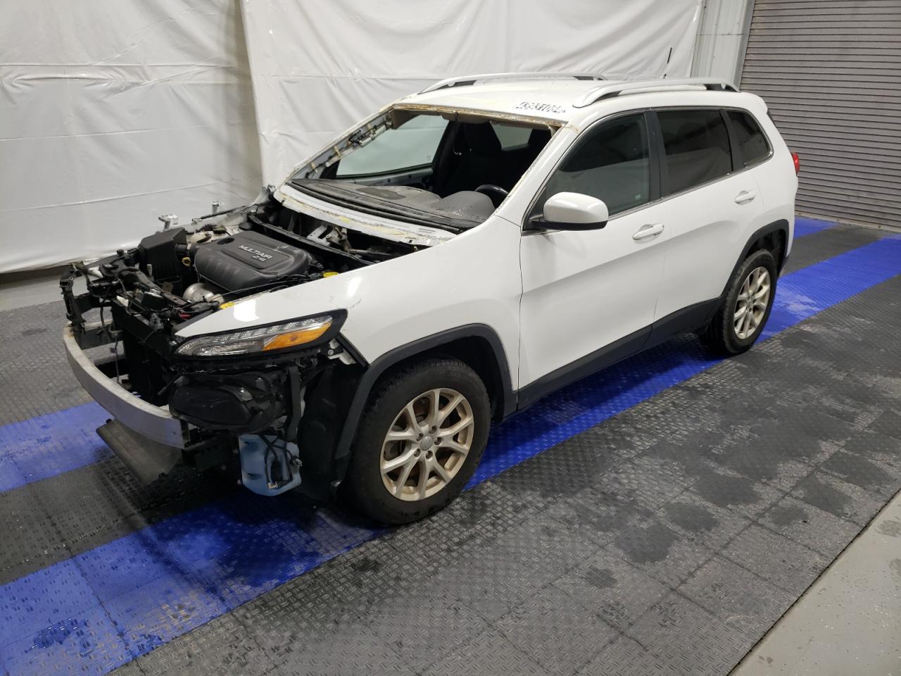 1C4PJLCB3HW539800 2017 Jeep Cherokee Latitude