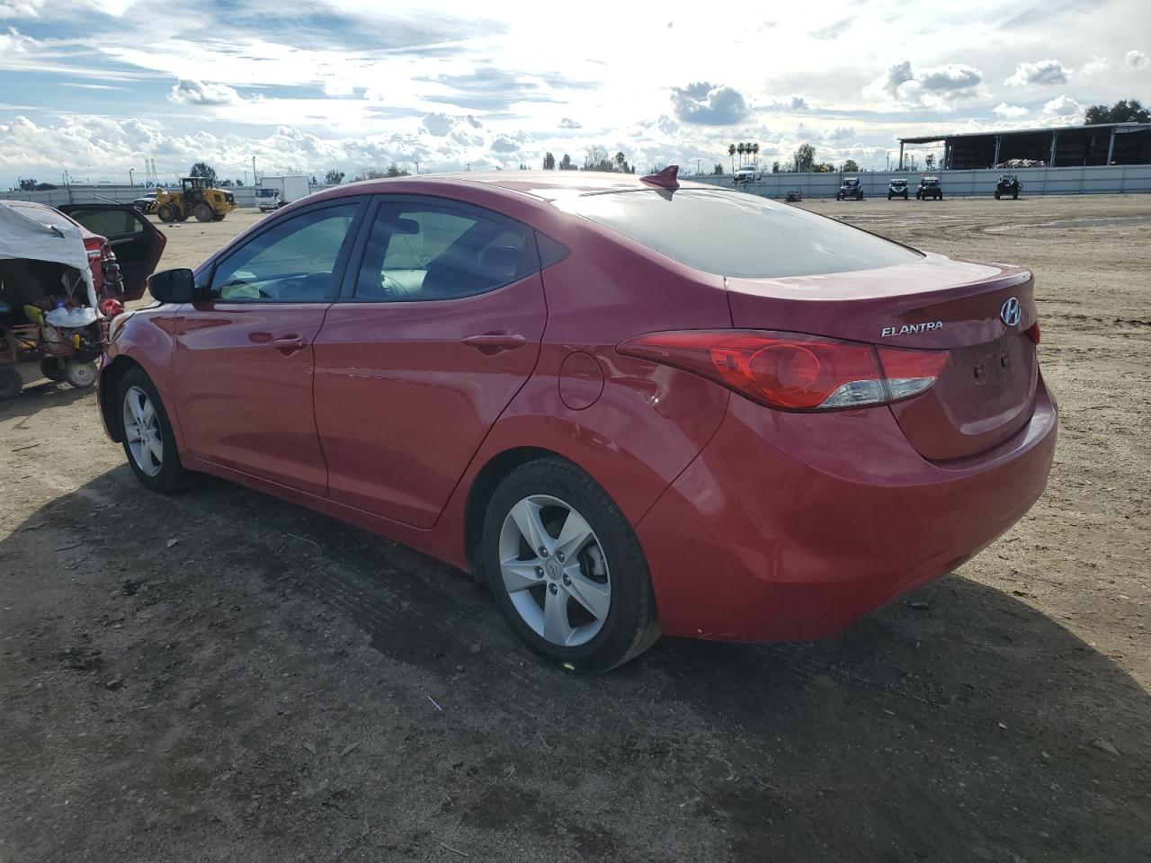 KMHDH4AE7DU000129 2013 Hyundai Elantra Gls