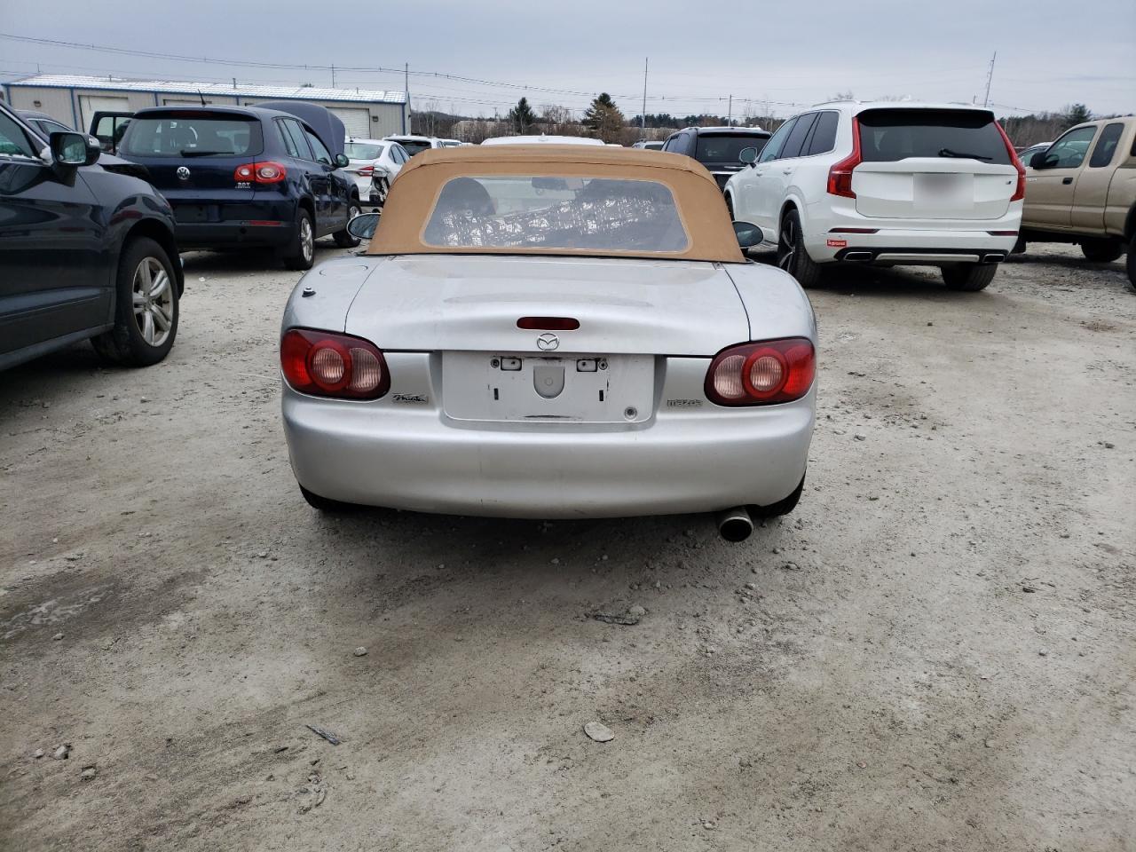 jm1nb353x40401291 JM1NB353X40401291 2004 Mazda Mx-5 Miata Base