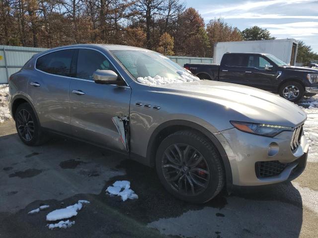 VIN ZN661XUA7JX301391 2018 Maserati Levante no.4