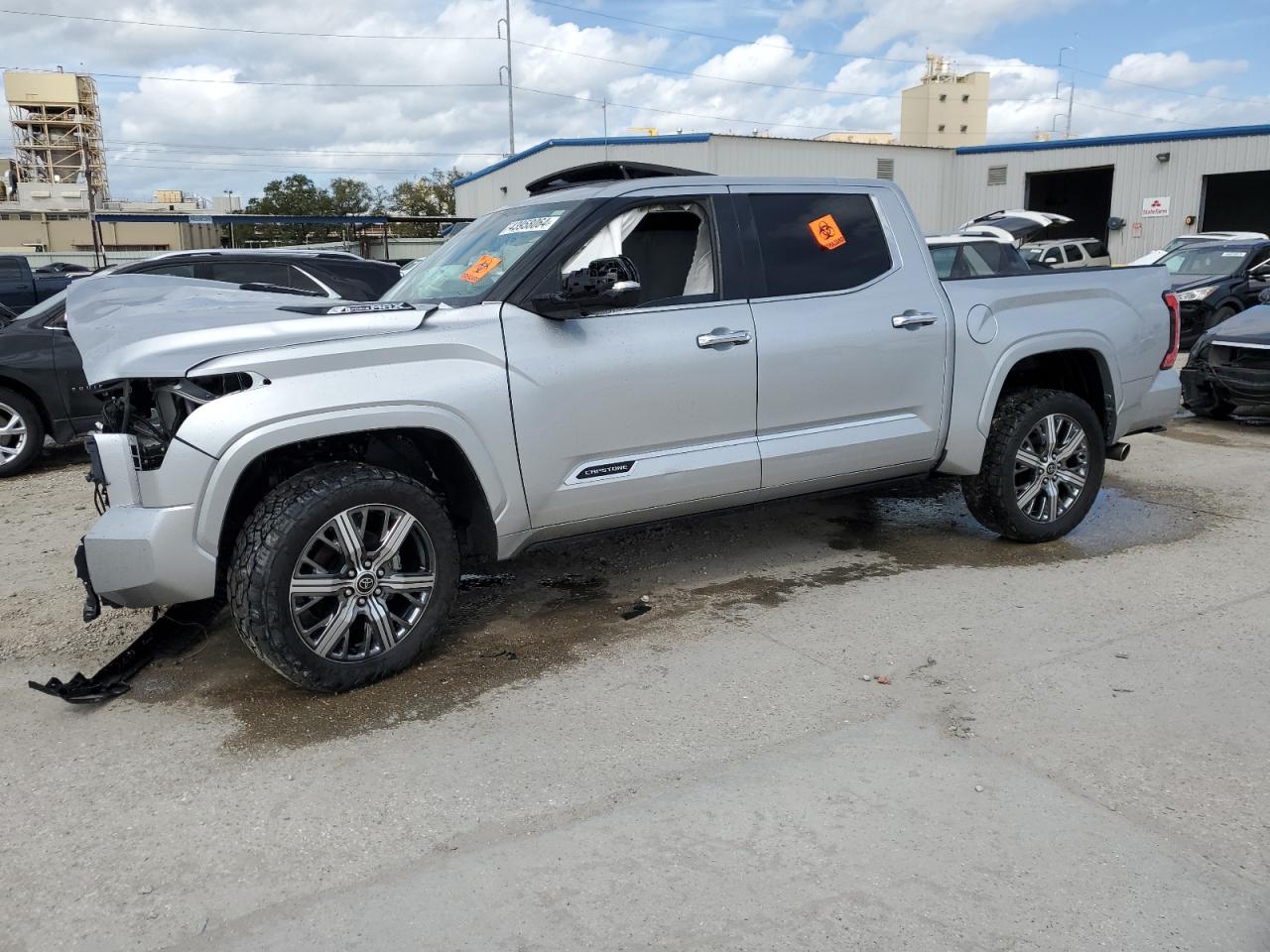 TOYOTA TUNDRA CREWMAX CAPSTONE