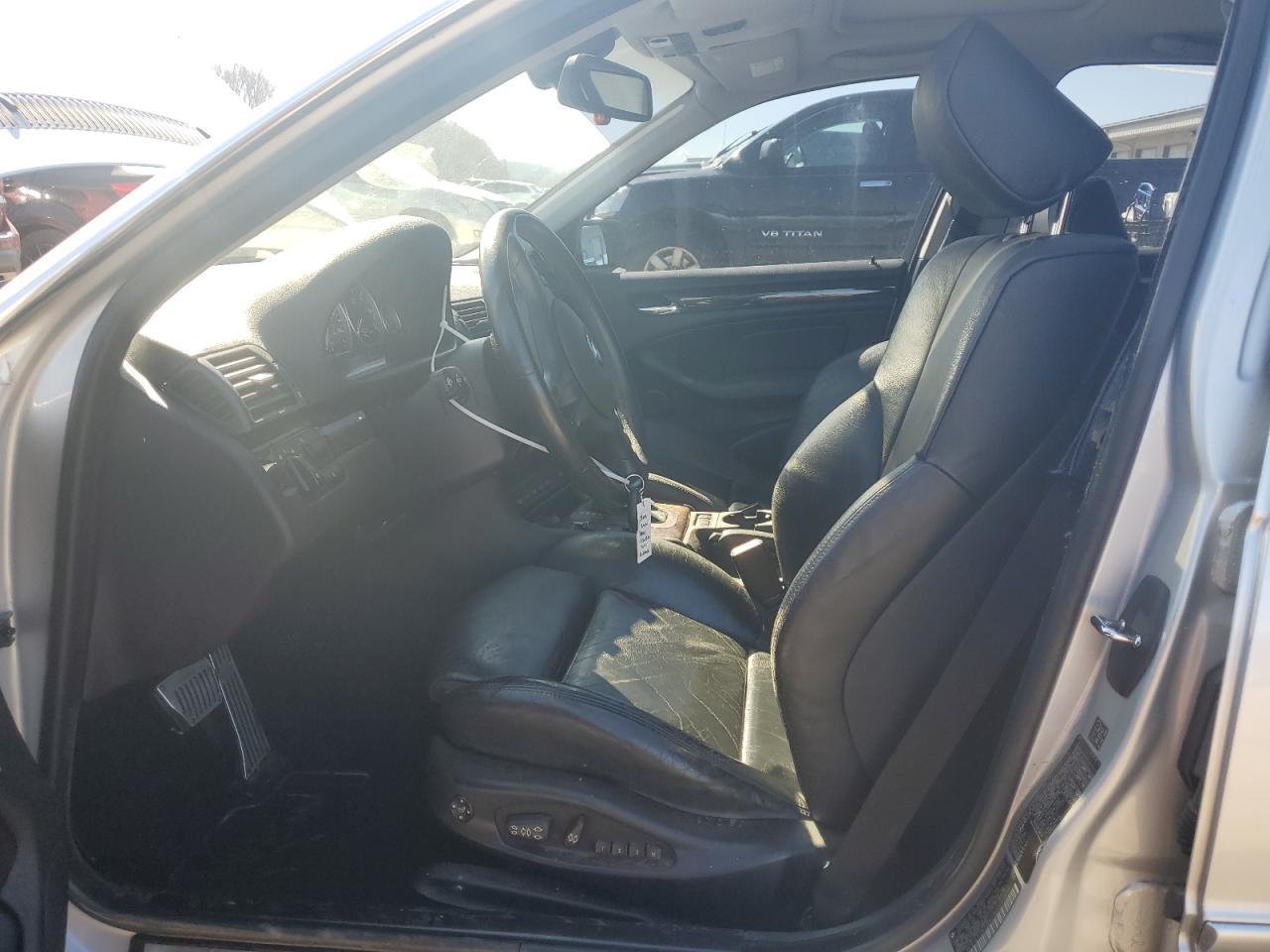 WBAEW53473PG23529 2003 BMW 330 Xi