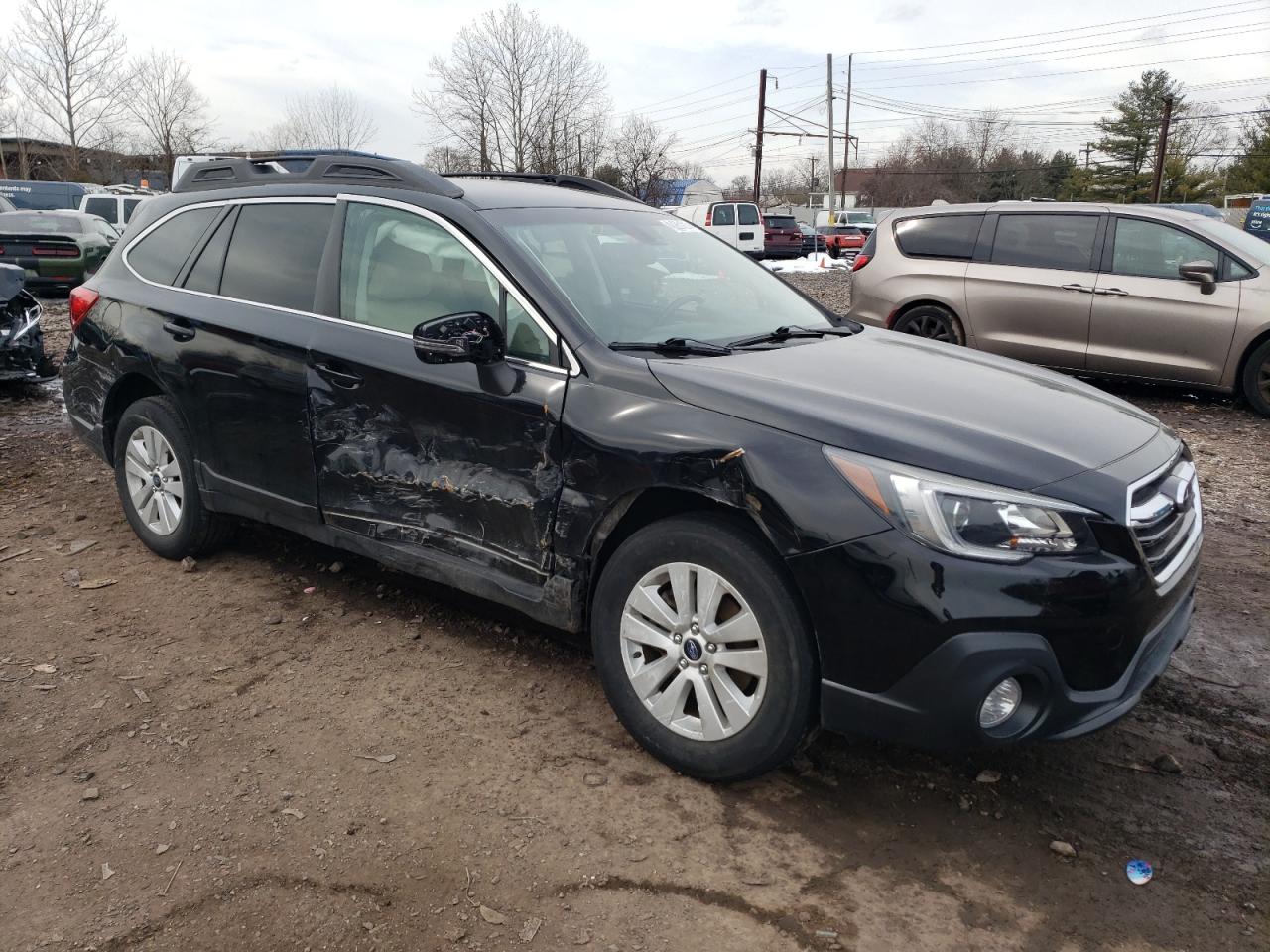 4S4BSAFC6K3330846 2019 Subaru Outback 2.5I Premium