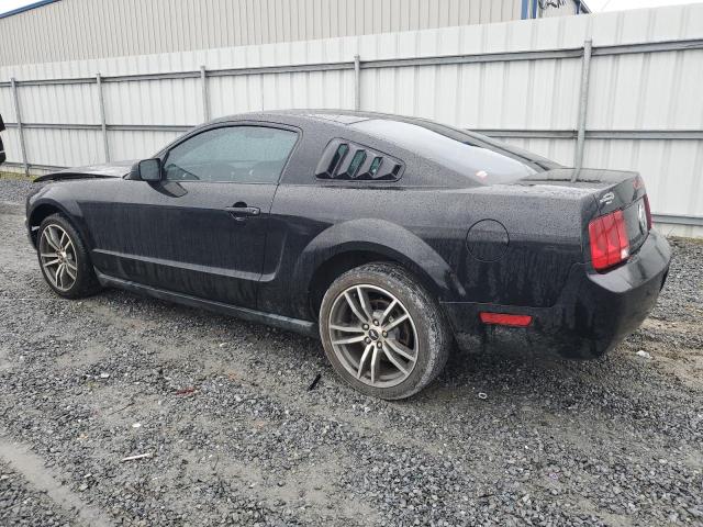 2005 Ford Mustang VIN: 1ZVFT80N455150132 Lot: 39216102