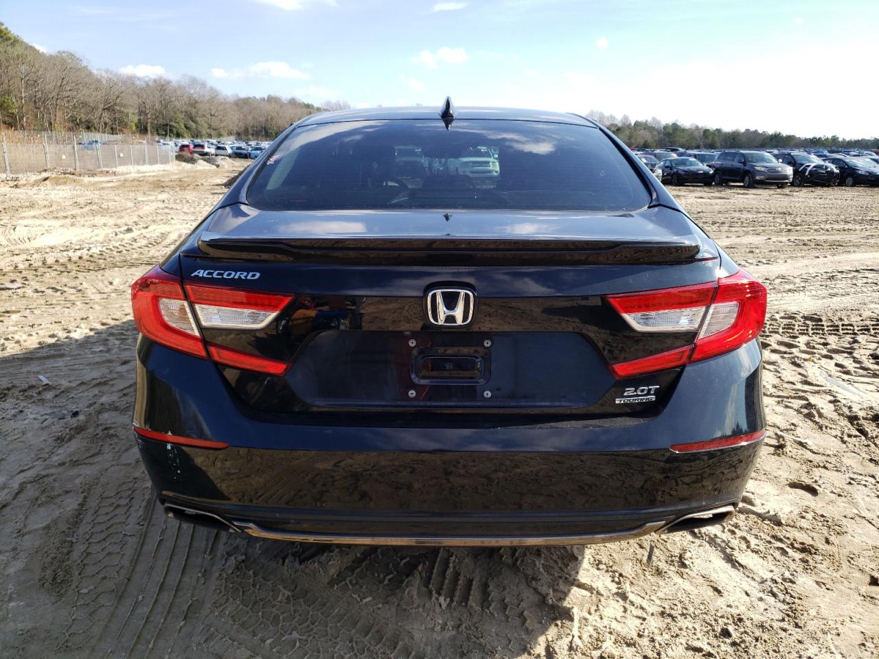 1HGCV2F94JA039851 2018 Honda Accord Touring