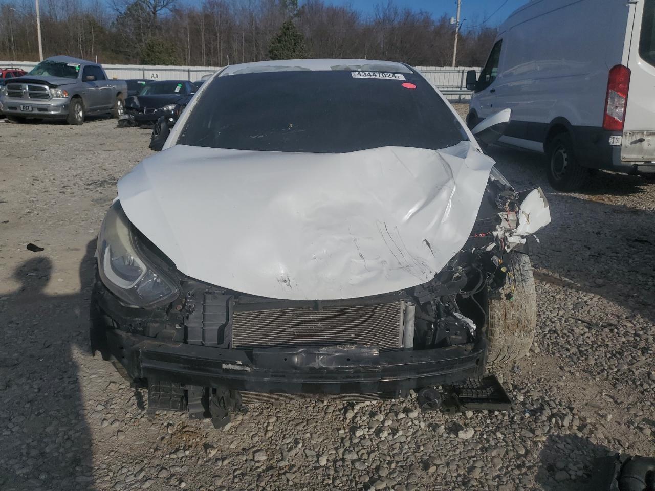 5NPDH4AE5FH548695 2015 Hyundai Elantra Se