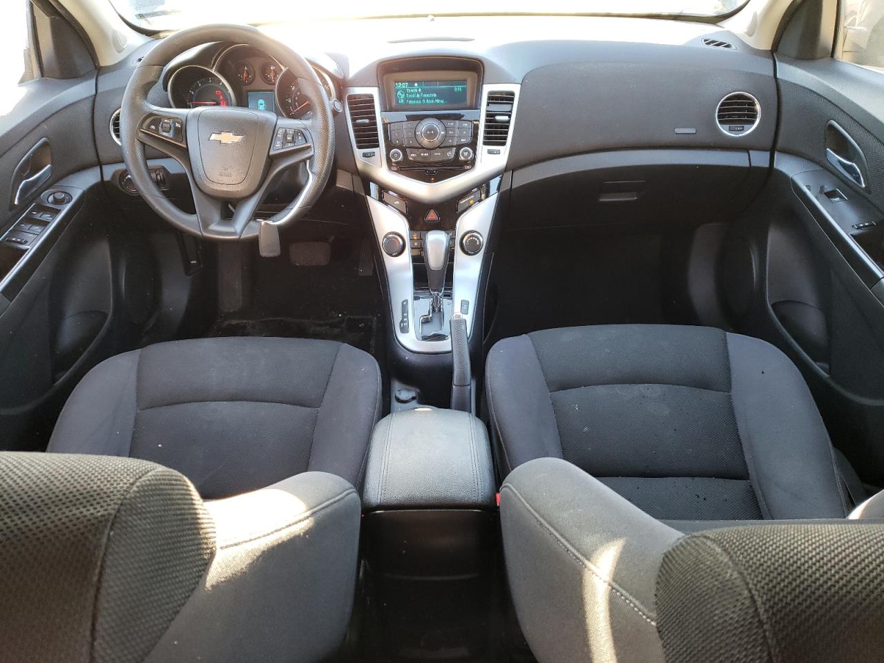 1G1PC5SBXF7105977 2015 Chevrolet Cruze Lt