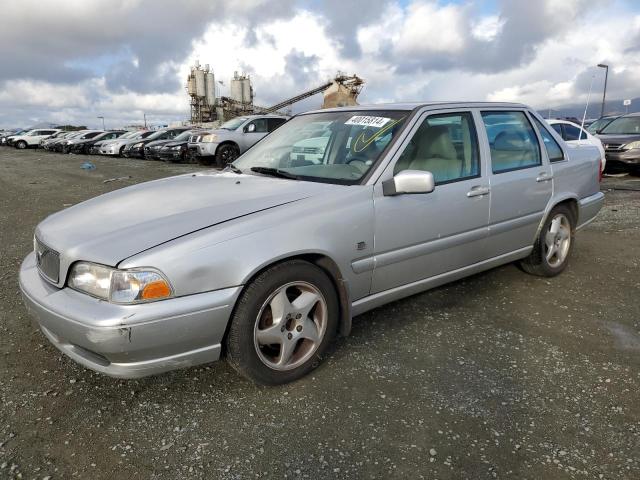 1999 Volvo S70 