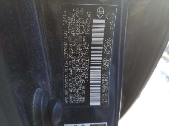 2014 Toyota Prius - Image 12