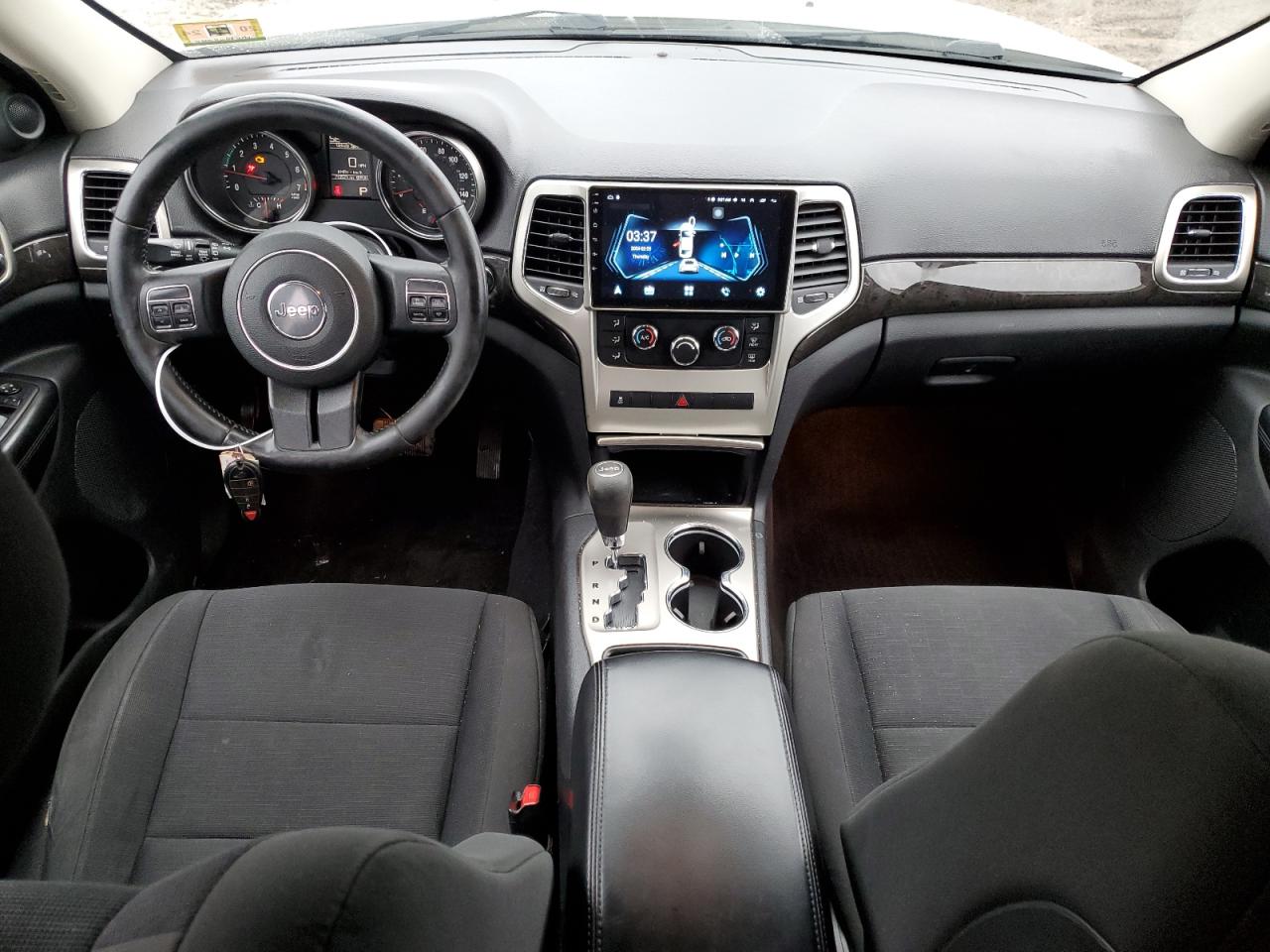 1J4RR4GG1BC523868 2011 Jeep Grand Cherokee Laredo