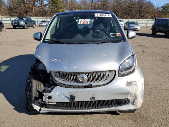 VIN WMEFJ5DA3GK060619 2016 SMART FORTWO no.5