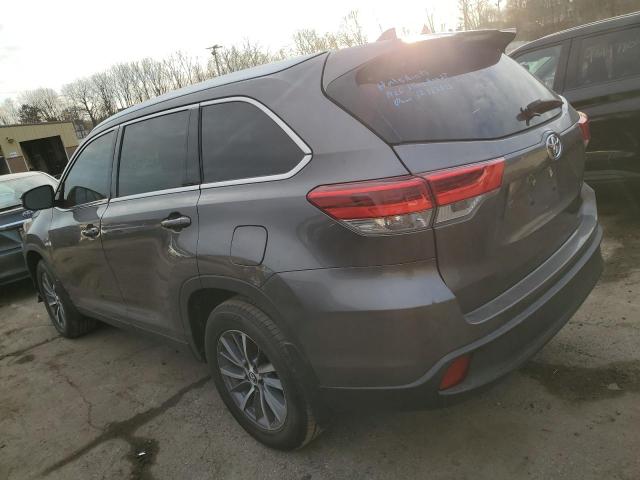 VIN 5TDJZRFH6KS706322 2019 Toyota Highlander, SE no.2