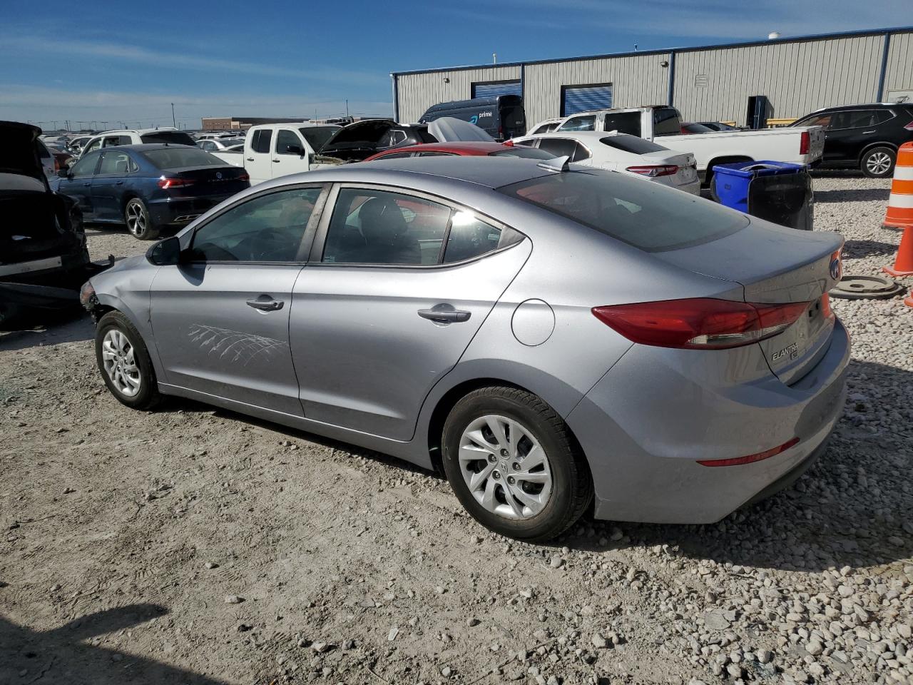 5NPD74LF6HH200402 2017 Hyundai Elantra Se