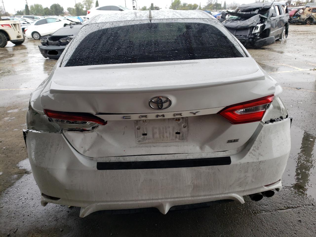 2019 Toyota Camry L vin: 4T1B11HK3KU273054