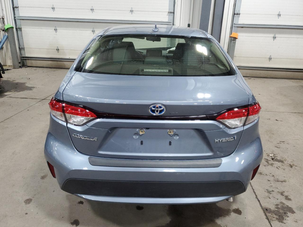 2021 Toyota Corolla Le vin: JTDEAMDE3MJ002423