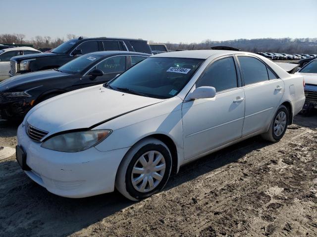Lot #2425999298 2005 TOYOTA CAMRY LE salvage car