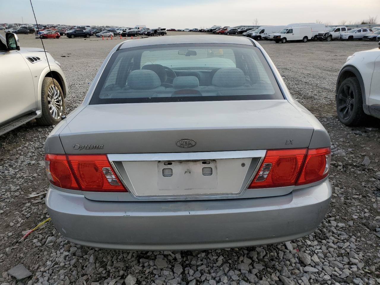 KNAGD126365469974 2006 Kia Optima Lx