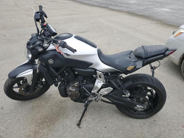 2017 YAMAHA FZ07 C JYARM06Y3HA003906