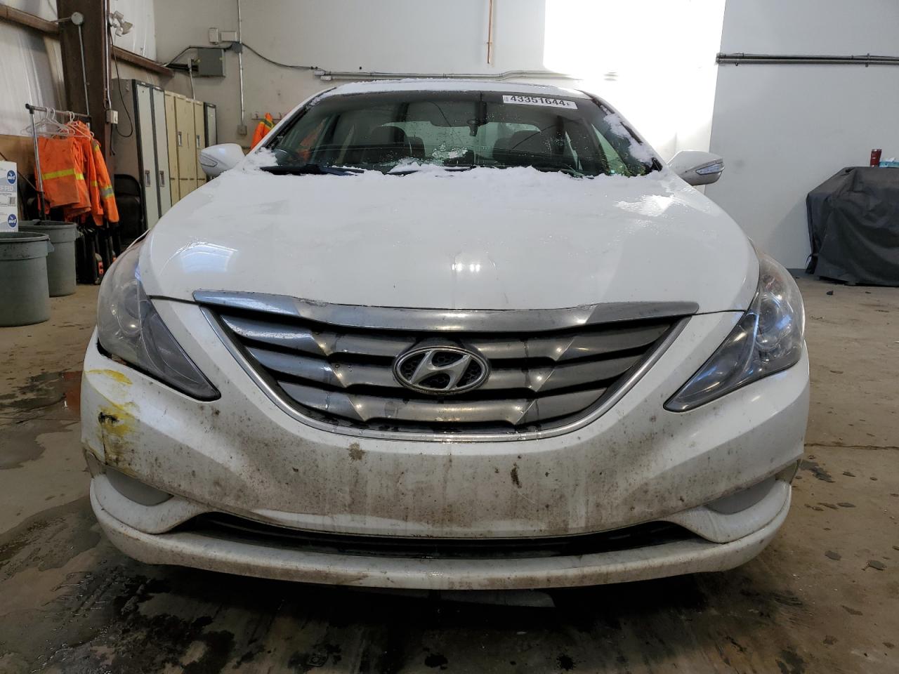 5NPEC4AC8BH017339 2011 Hyundai Sonata Se