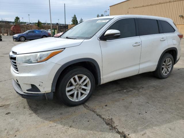 VIN 5TDZKRFH3FS075932 2015 Toyota Highlander, LE no.1